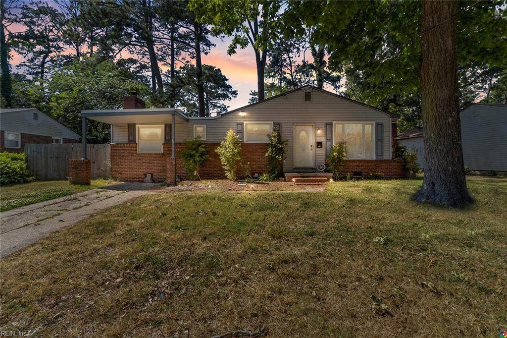 8313 Capeview Ave - Photo 1