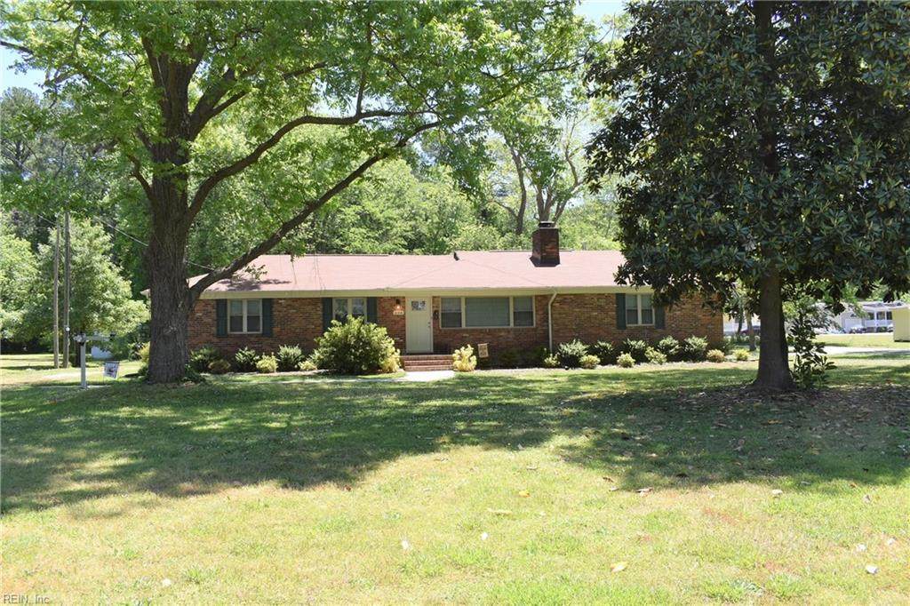 696 Yorktown Rd - Photo 1
