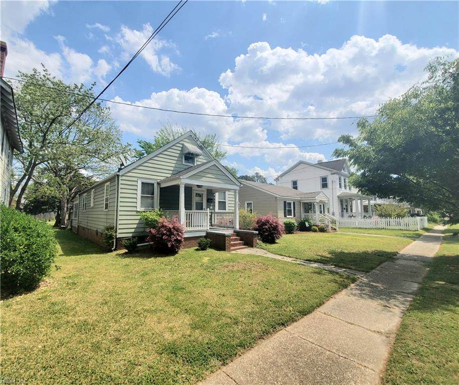 627 Florida Ave - Photo 1