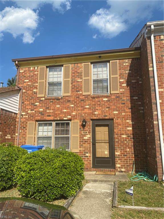 735 Wickford Dr - Photo 1