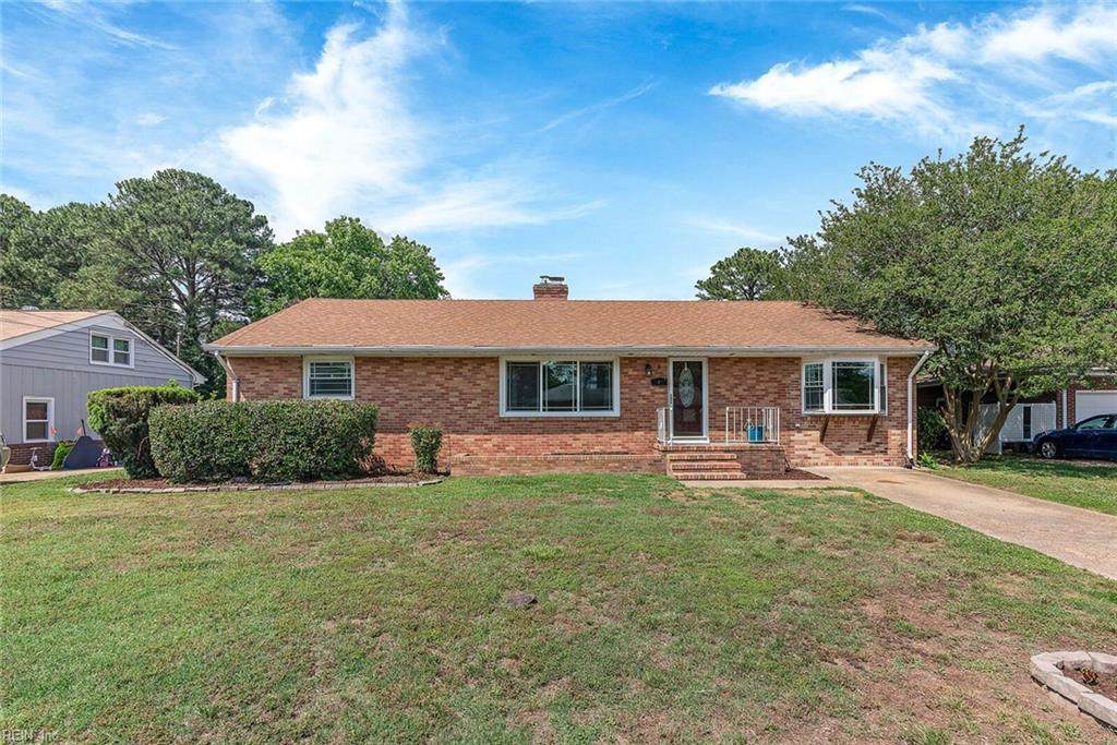 8 Woodbridge Dr - Photo 1