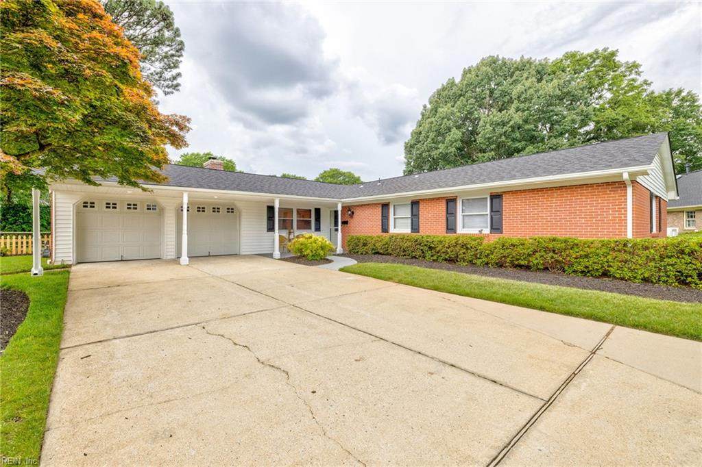 482 Elizabeth Lake Dr - Photo 1