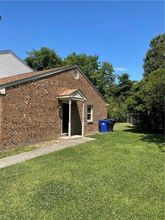 5120 Castle Way - Photo 1