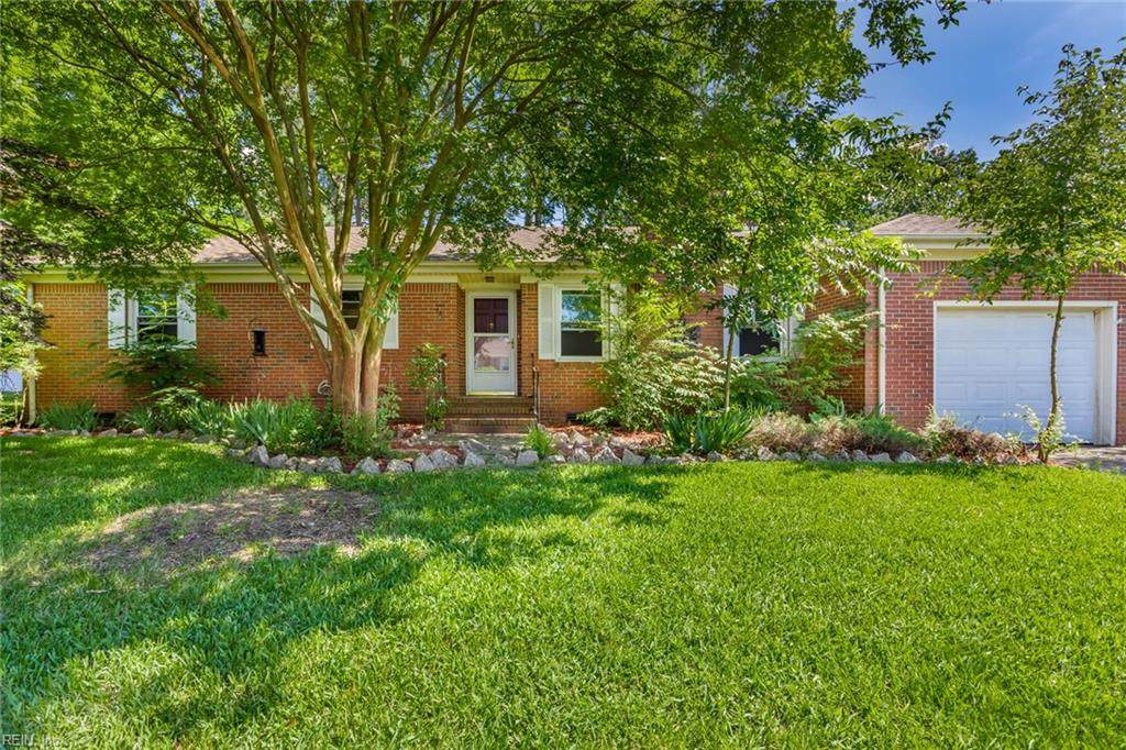 437 Villanova Ave - Photo 1