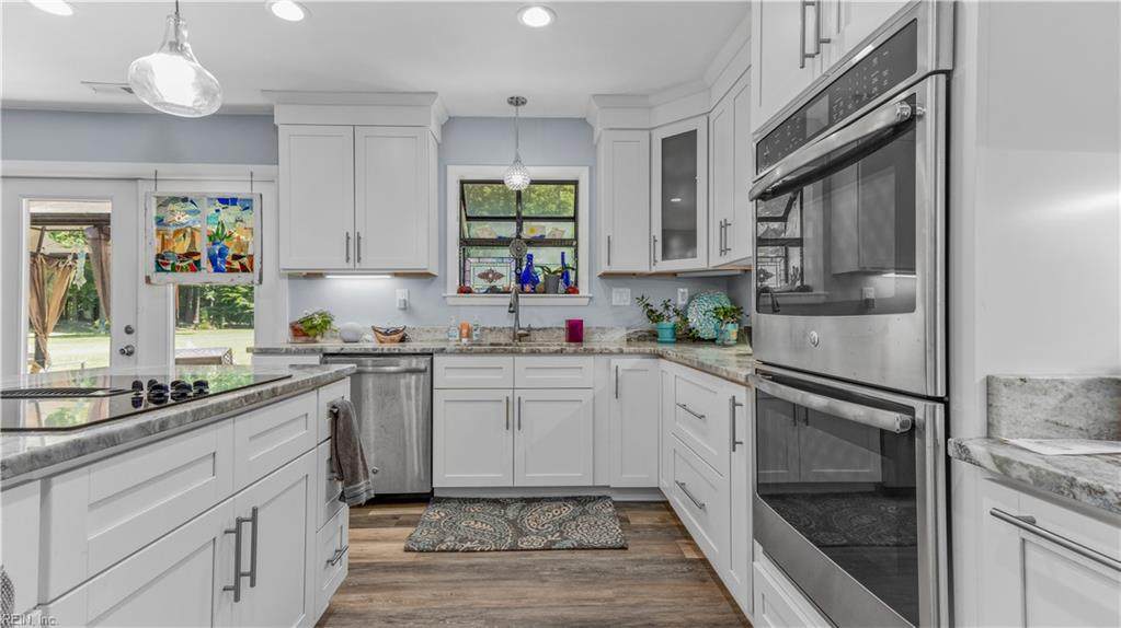 3724 Bridlepath Ln - Photo 1