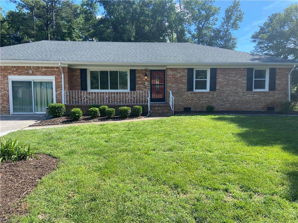 1201 Spruce Ln - Photo 1