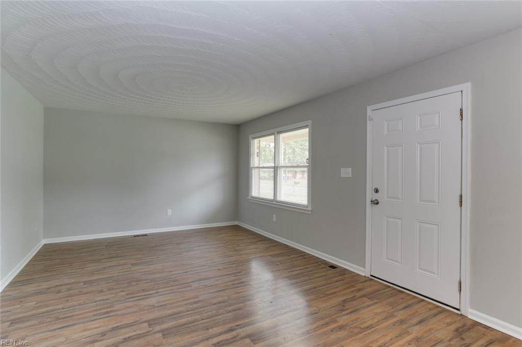 2518 Narrow St - Photo 1