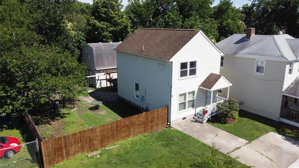 3132 Lens Ave - Photo 1