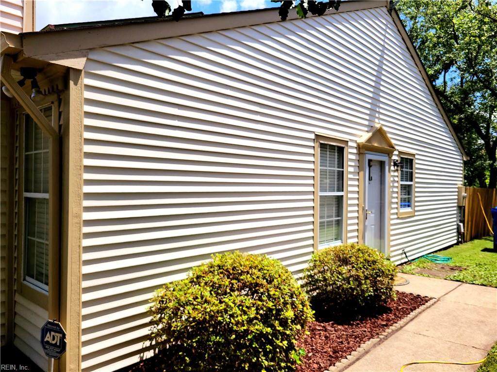 1608 Jameson Dr - Photo 1