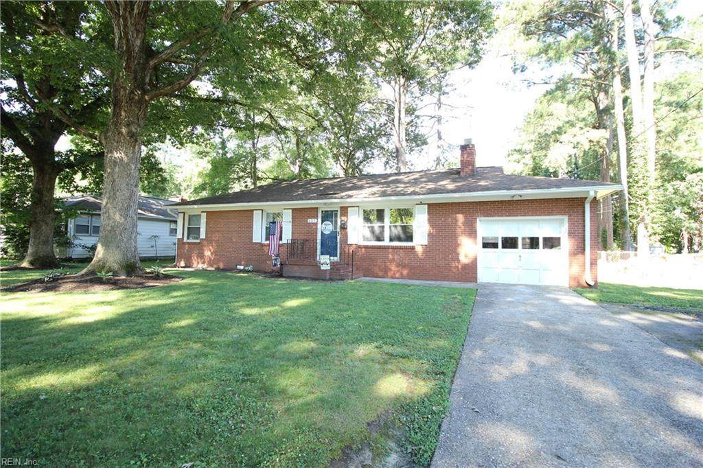 127 Hermitage Rd - Photo 1