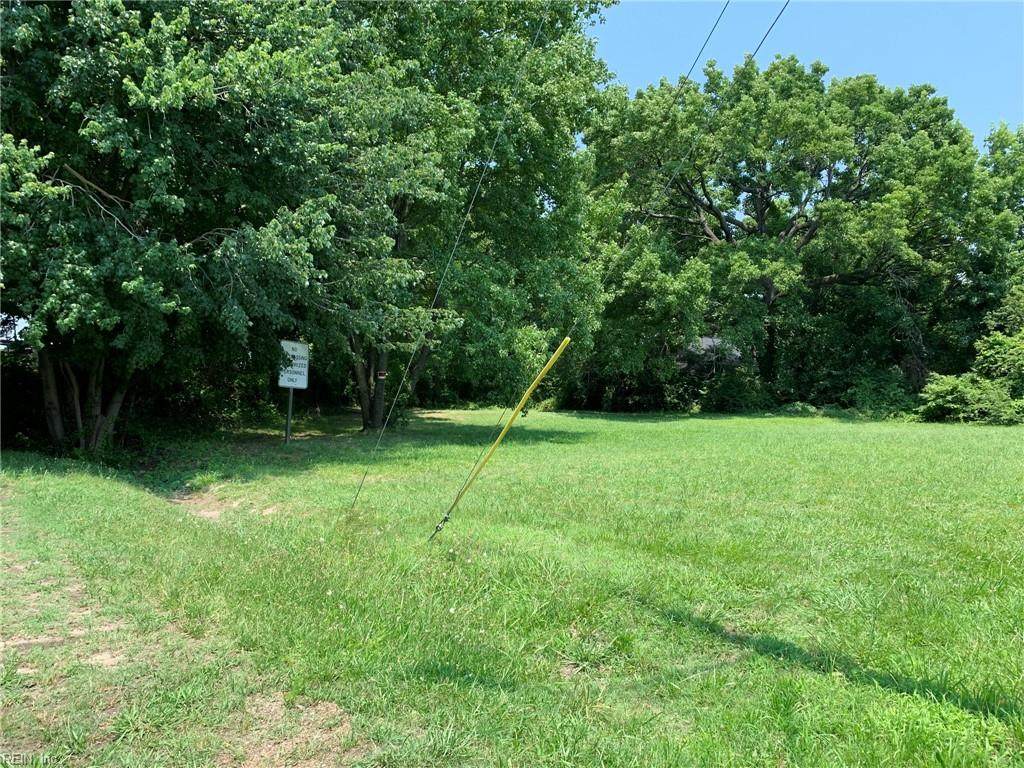 718 Ellington Ave - Photo 1