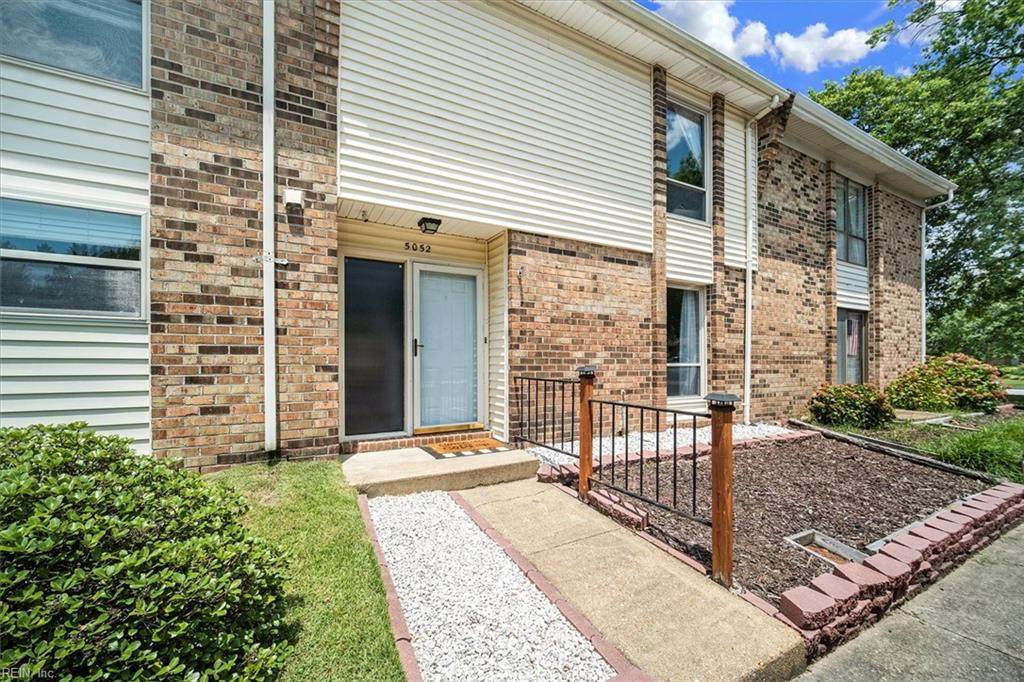 5052 Clairmont Ct - Photo 1