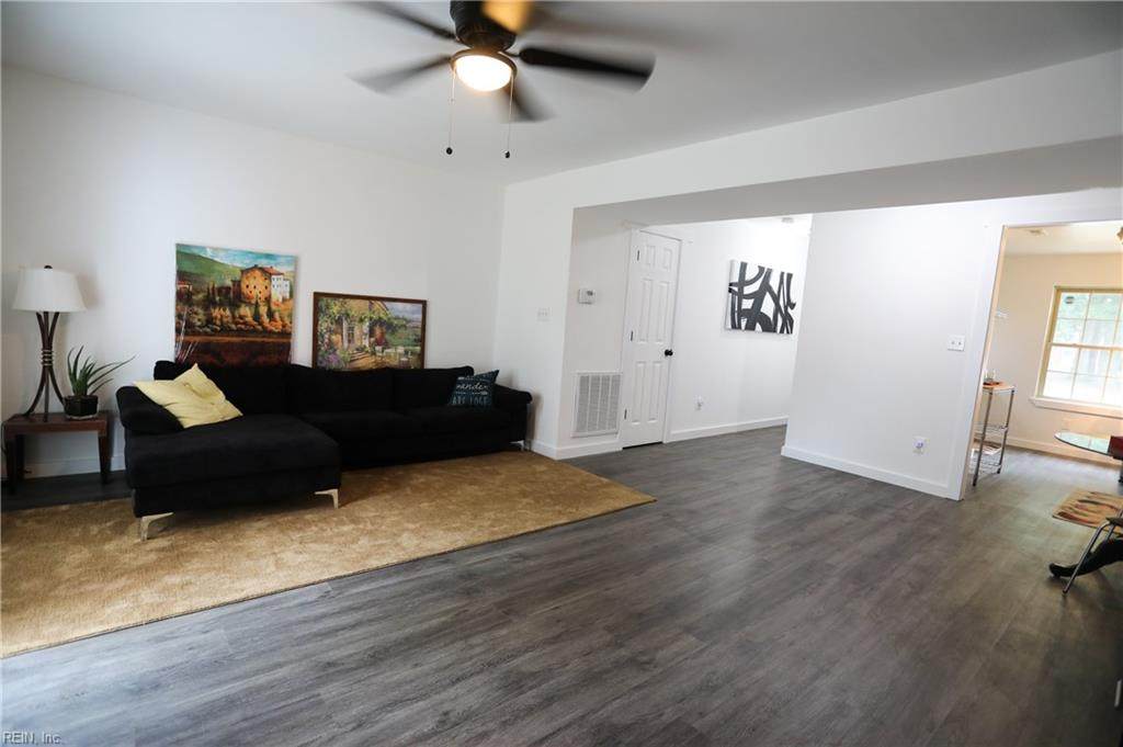 331 Advocate Ct - Photo 1