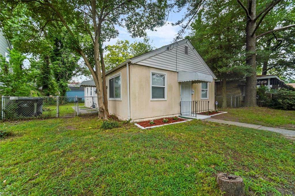 2831 Vimy Ridge Ave - Photo 1