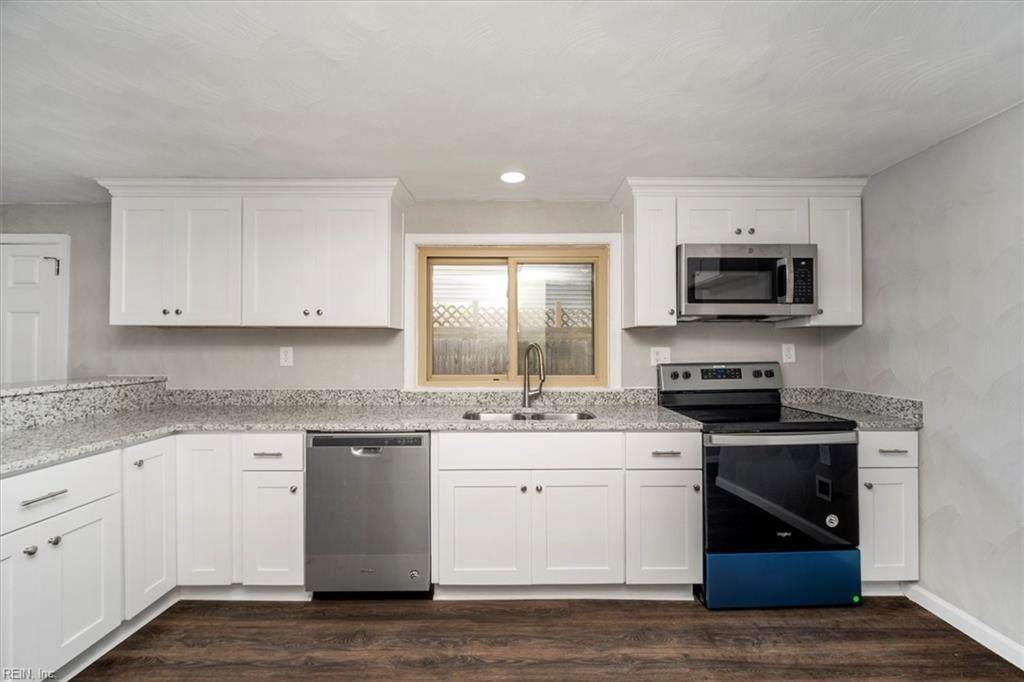 1520 Frost Rd - Photo 1