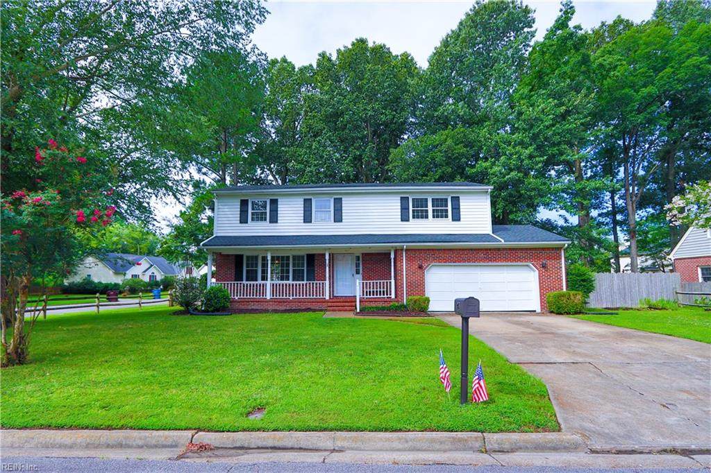 420 Woodberry Dr - Photo 1