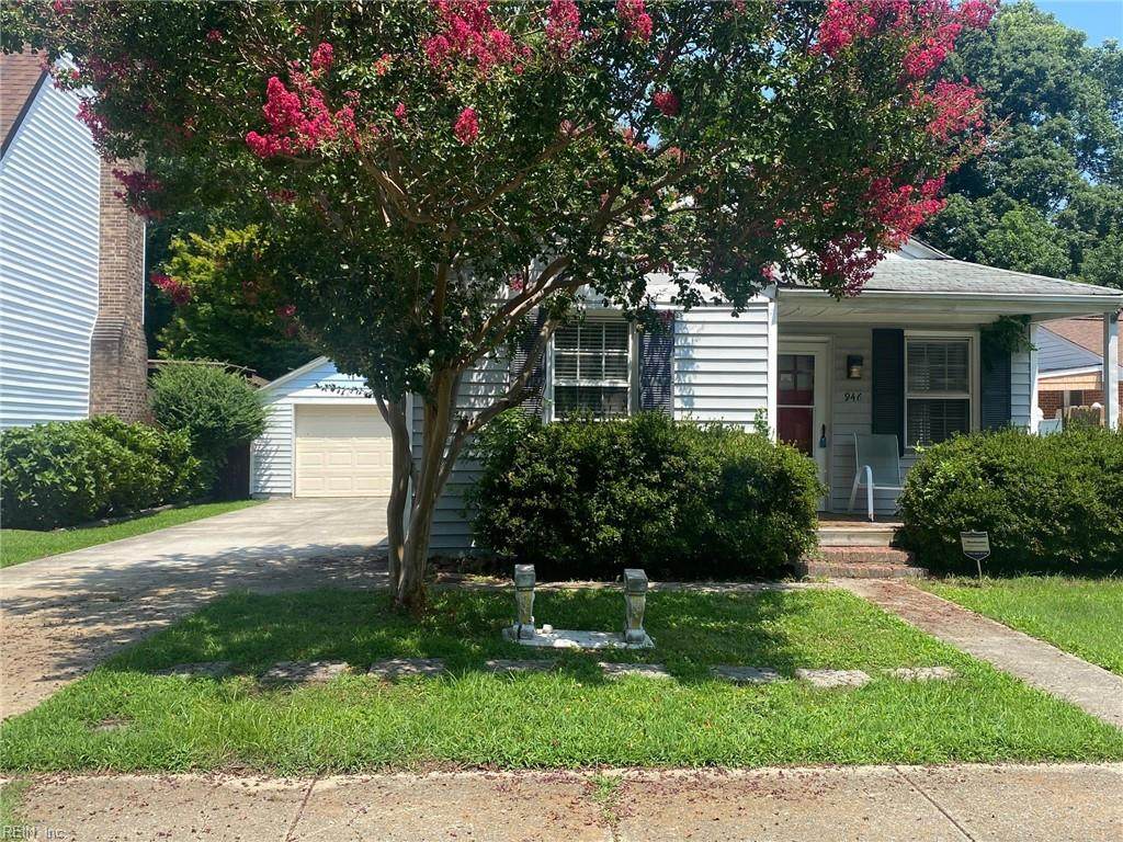 946 Lena St - Photo 1