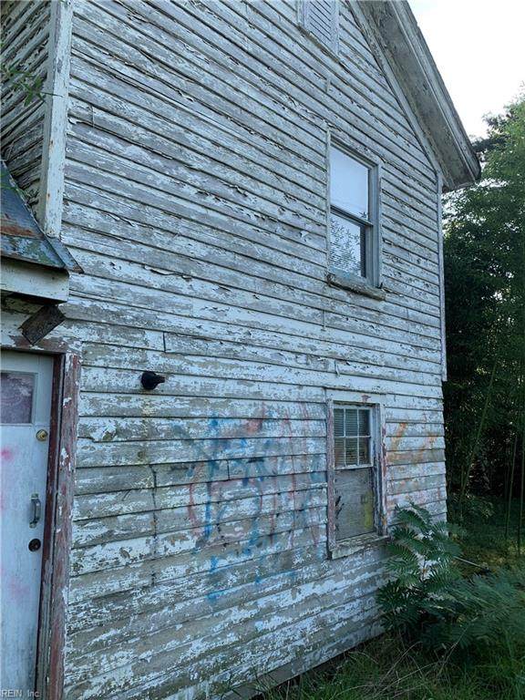 6972 Crewe Rd - Photo 1