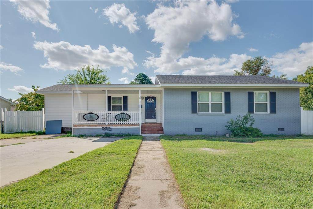 3813 Greenwood Dr - Photo 1