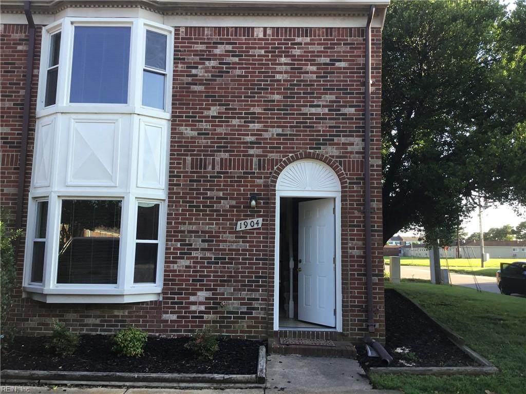 1904 Darnell Dr - Photo 1