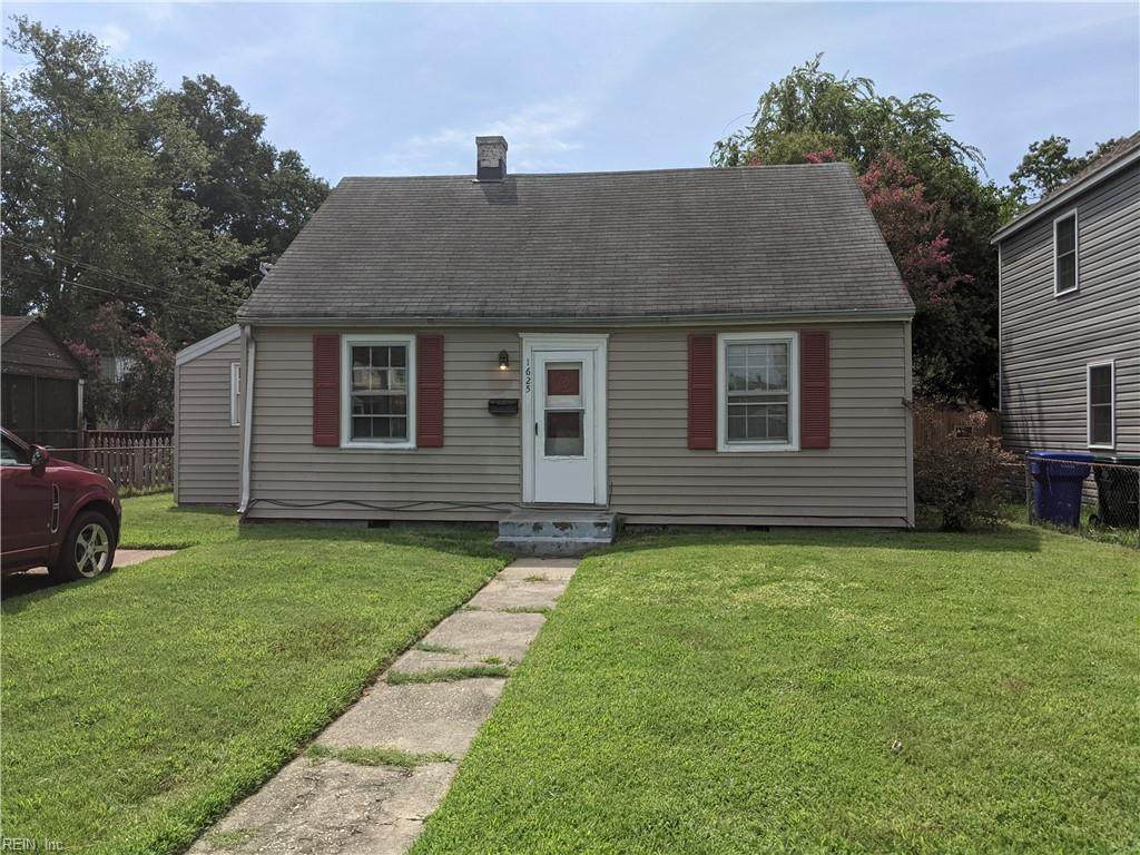 1625 Roanoke Ave - Photo 1
