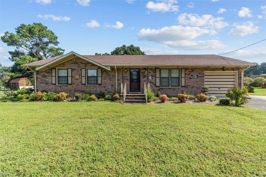 805 Seminole Dr - Photo 1
