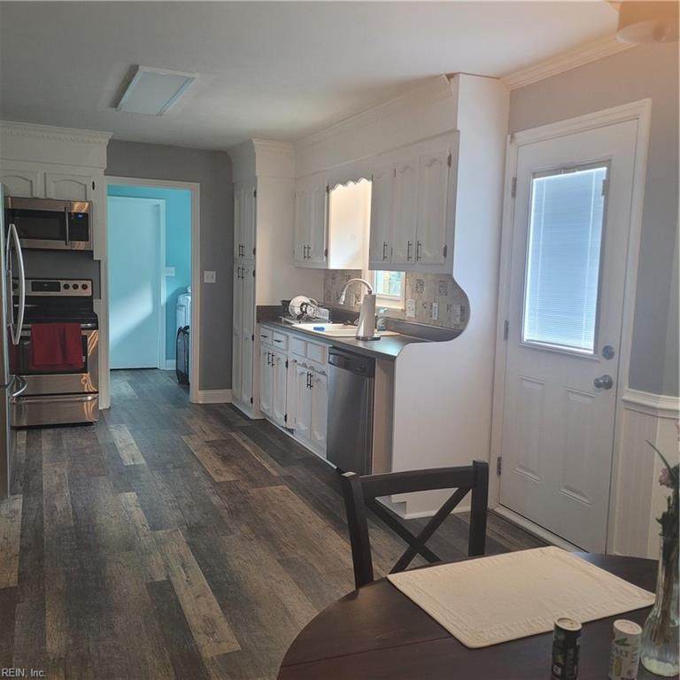 825 Loblolly Ct - Photo 1