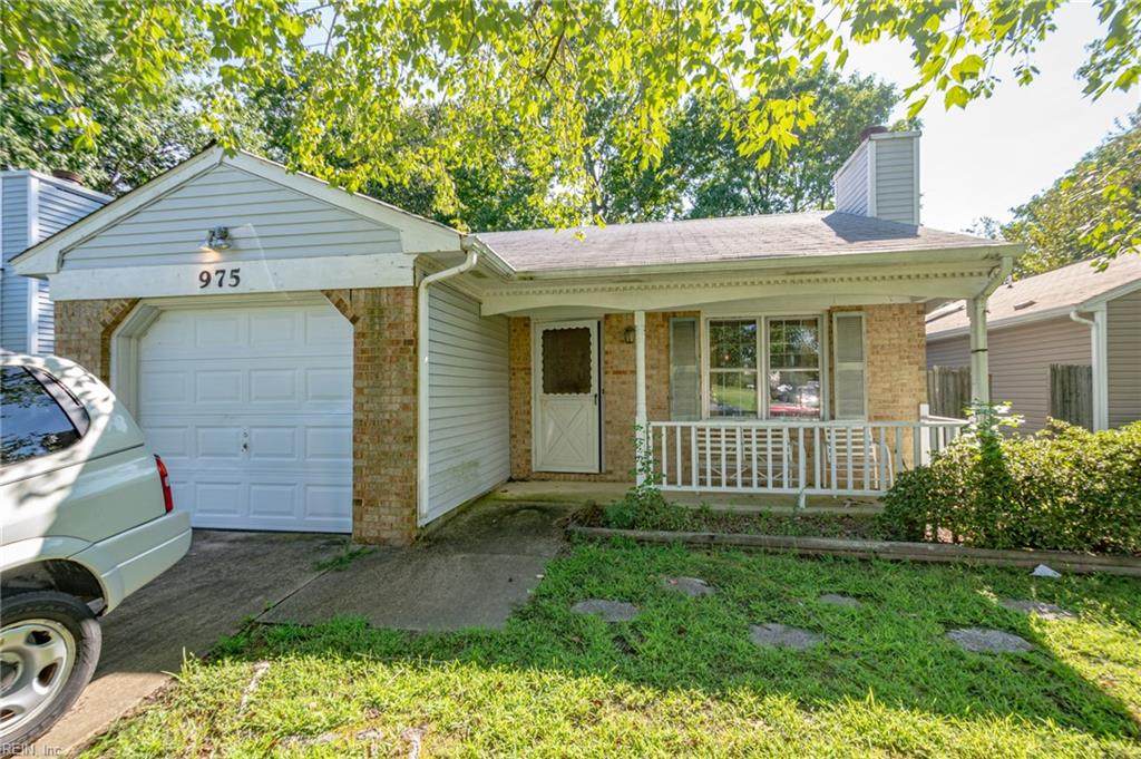 975 Sedley Rd - Photo 1
