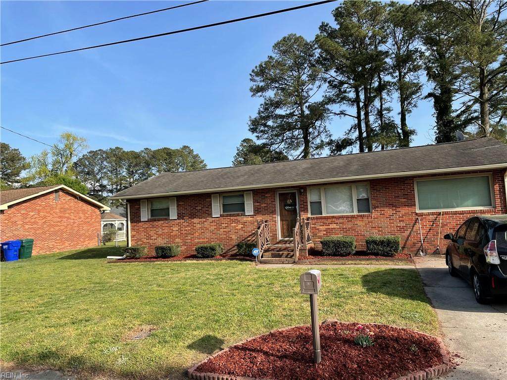 1435 Lipton Cir - Photo 1