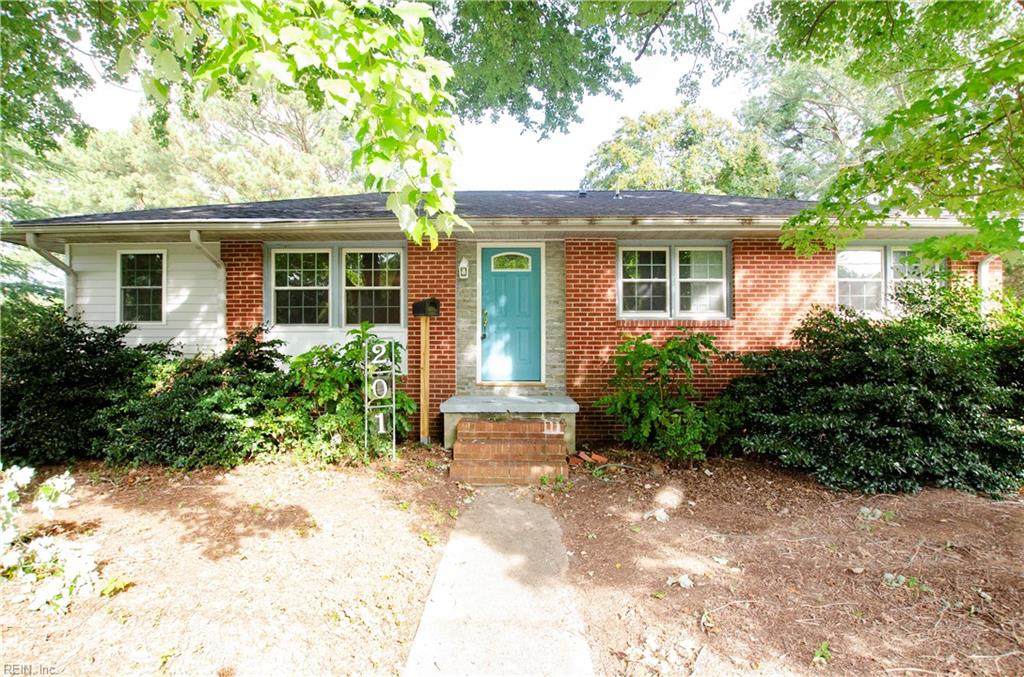201 Wedgewood Dr - Photo 1
