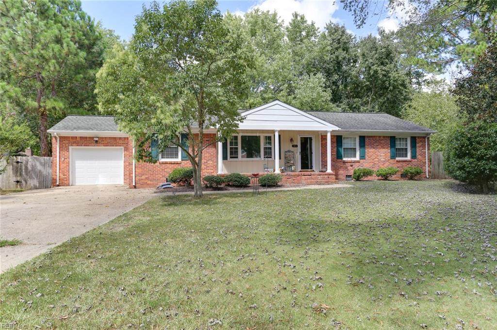 304 Mayfair Ct - Photo 1