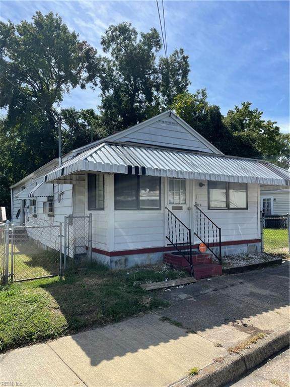 1014 43rd St - Photo 1