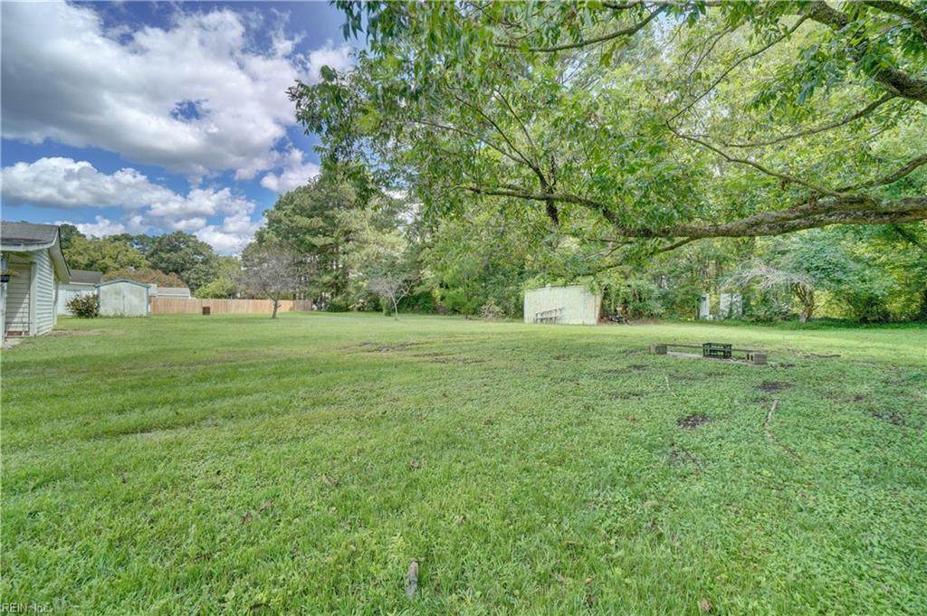1168 Nansemond Pw - Photo 1