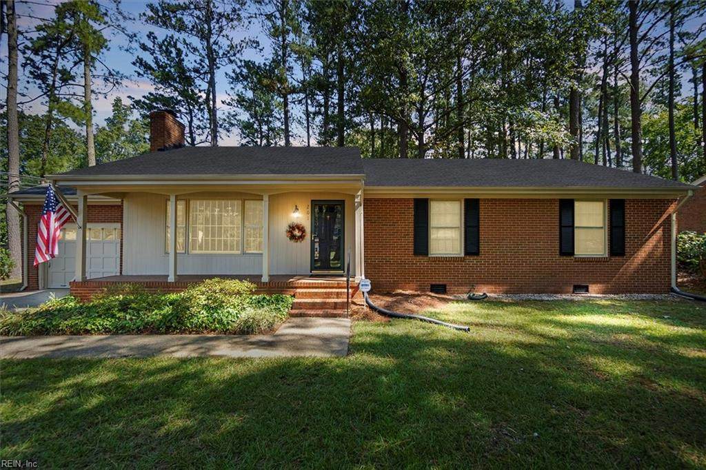 201 Hall Dr - Photo 1