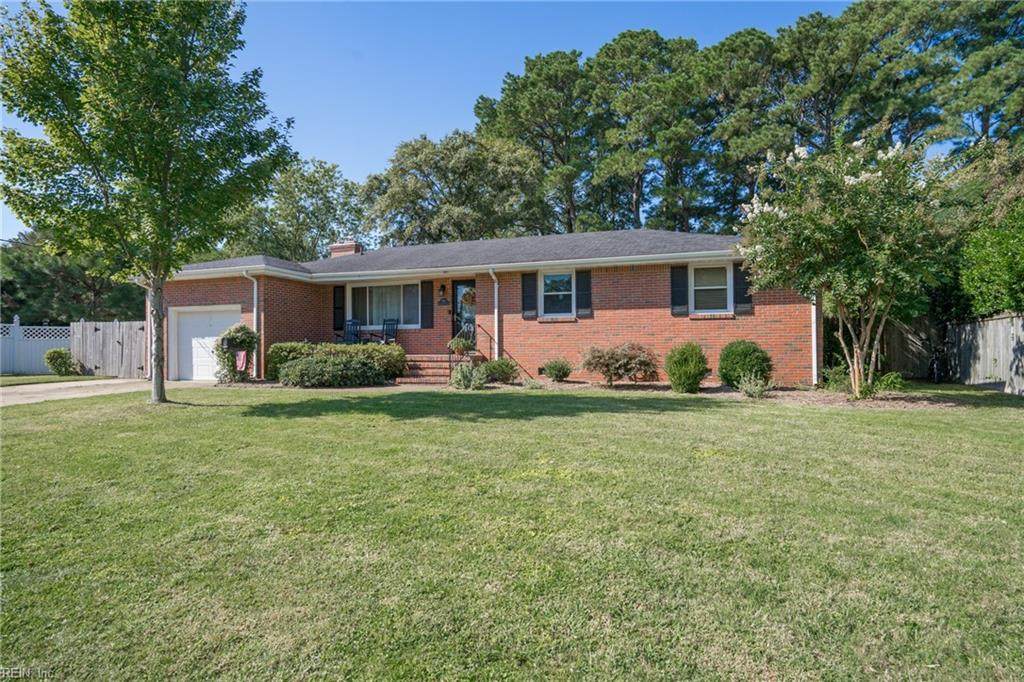 1905 Smith Farm Cir - Photo 1