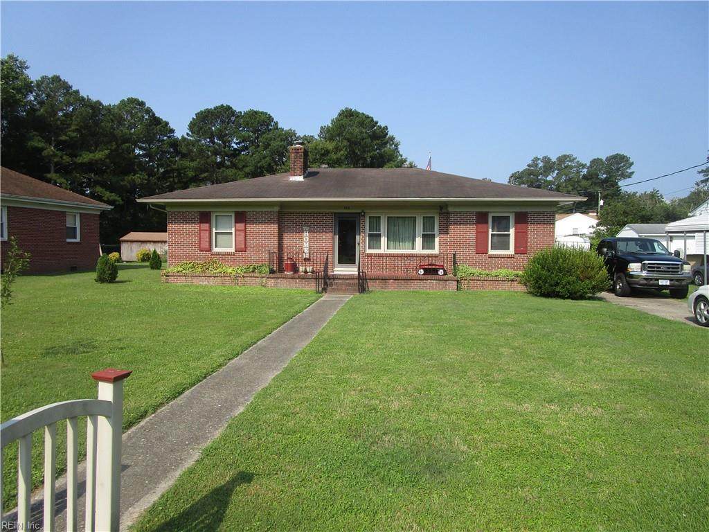 203 Grove Ave - Photo 1