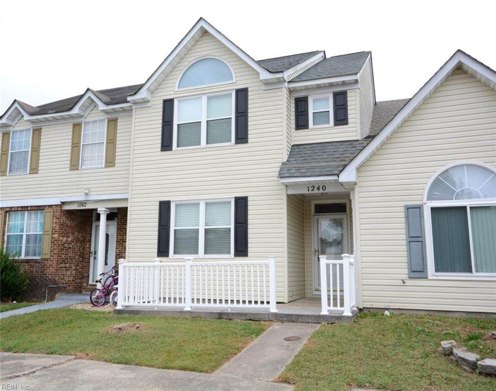 1240 Warwick Dr - Photo 1