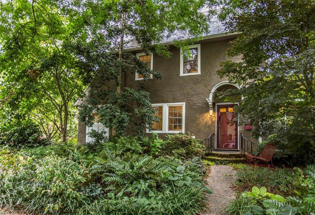 82 Hopkins St - Photo 1