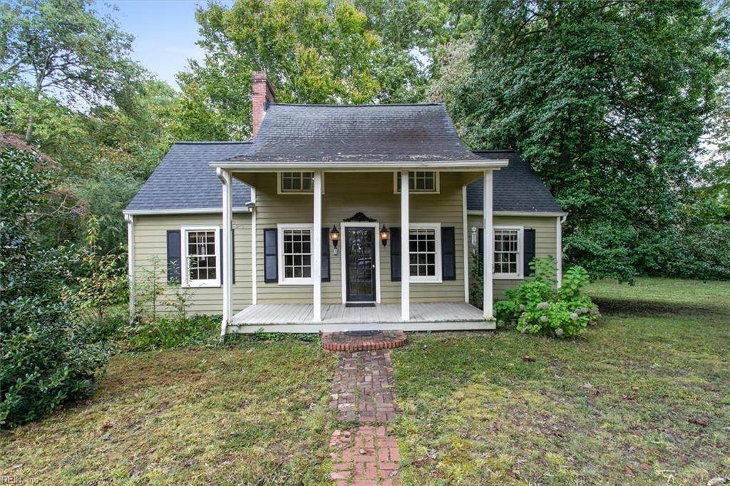 102 Woods Dr - Photo 1