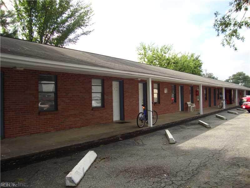9904 Jefferson Ave - Photo 1