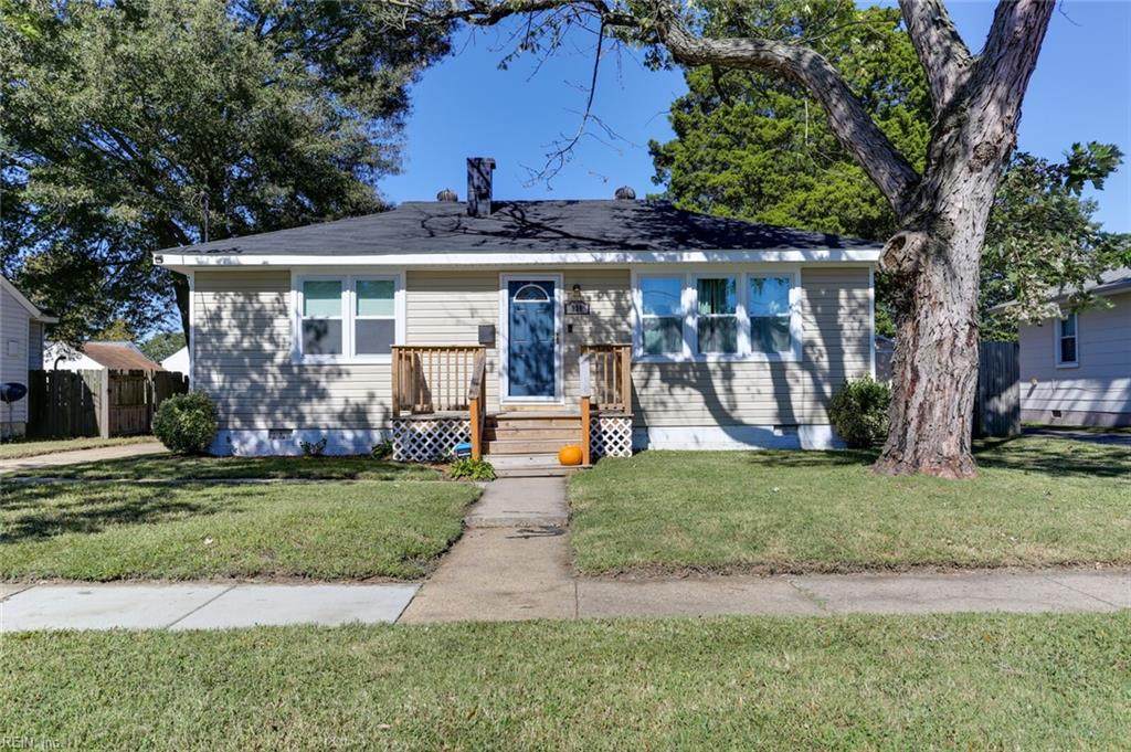 929 Redstart Ave - Photo 1