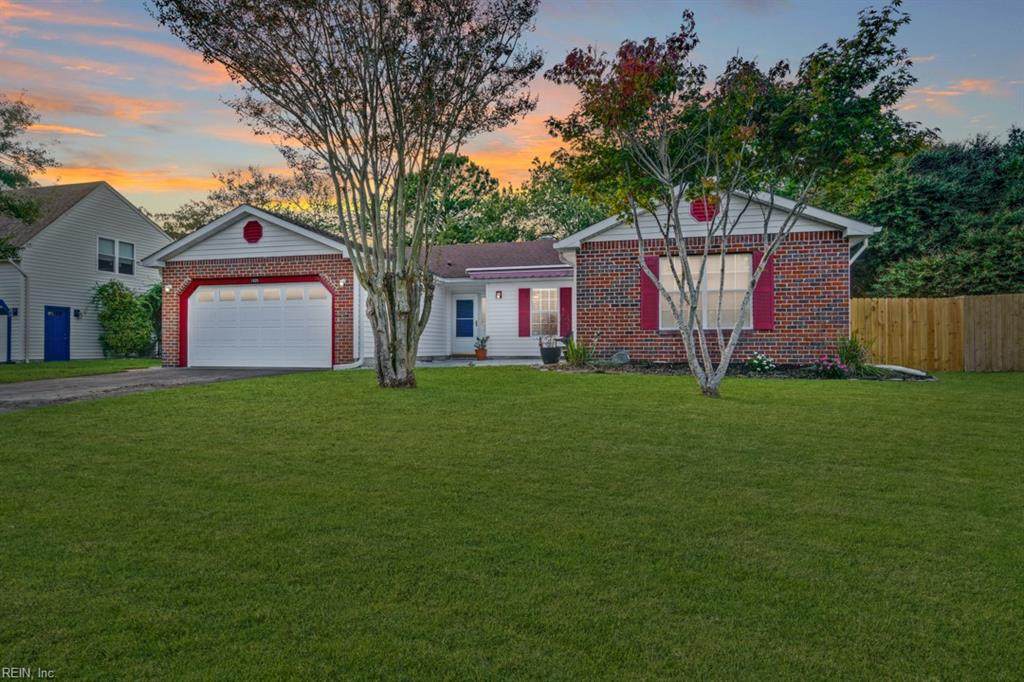 1929 Country Manor Ln - Photo 1