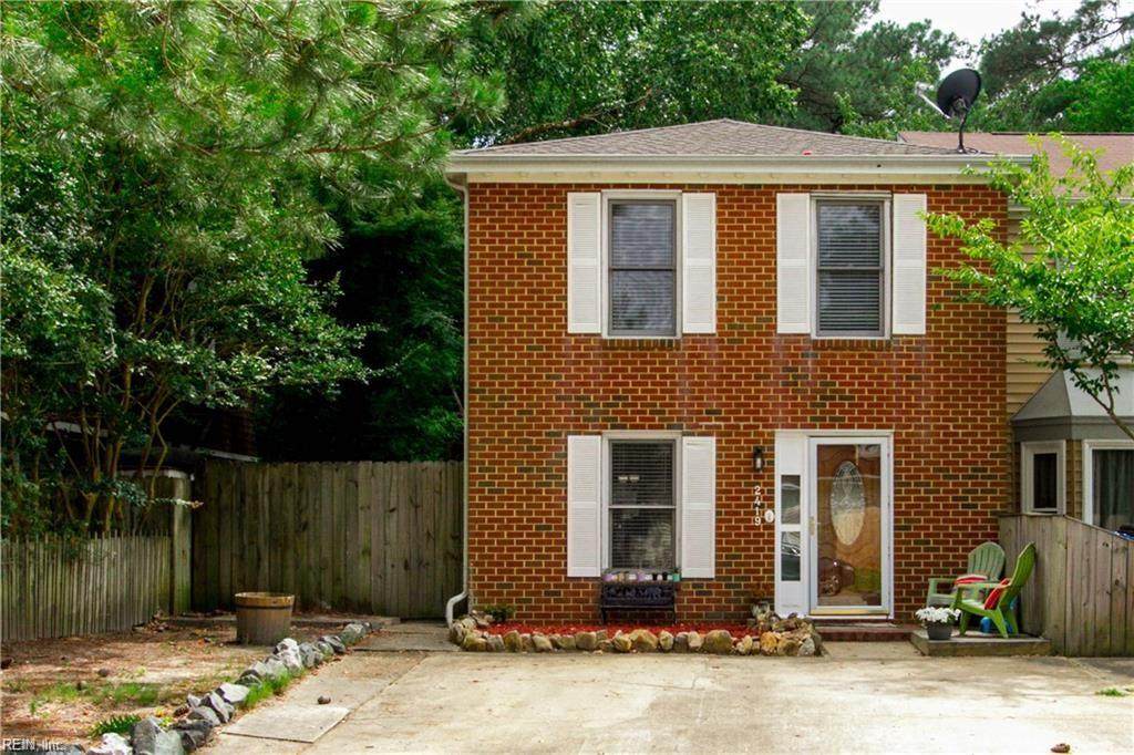 2419 Rennie Dr - Photo 1