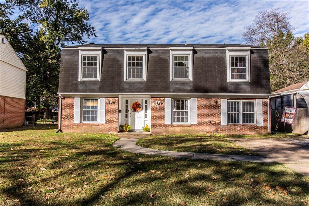 827 Greenwich Ln - Photo 1