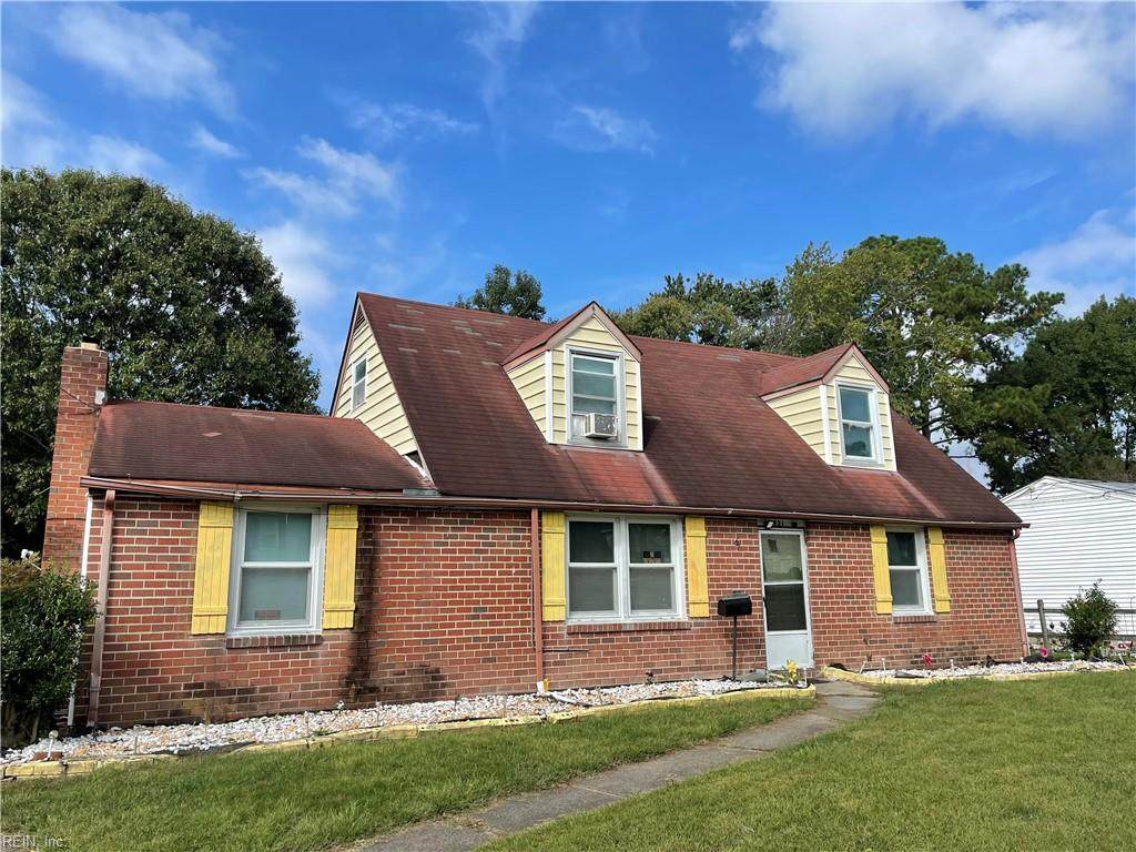 421 Kingswood Pl - Photo 1