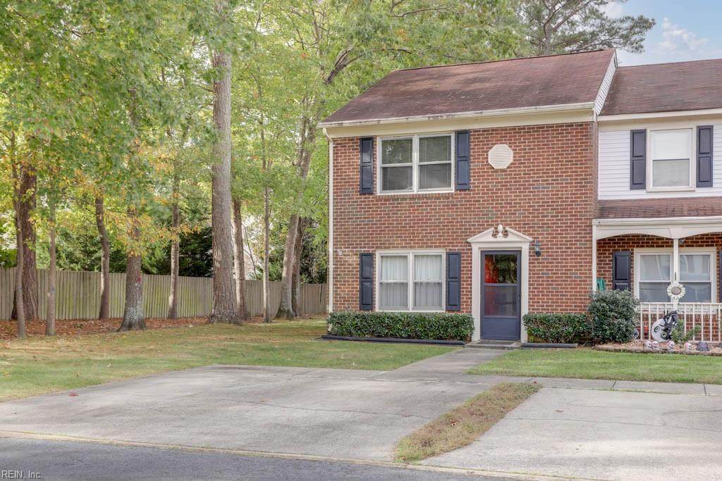 118 Barfleur Pl - Photo 1