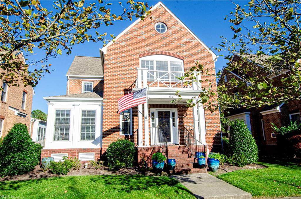 368 Walt Whitman Ave - Photo 1