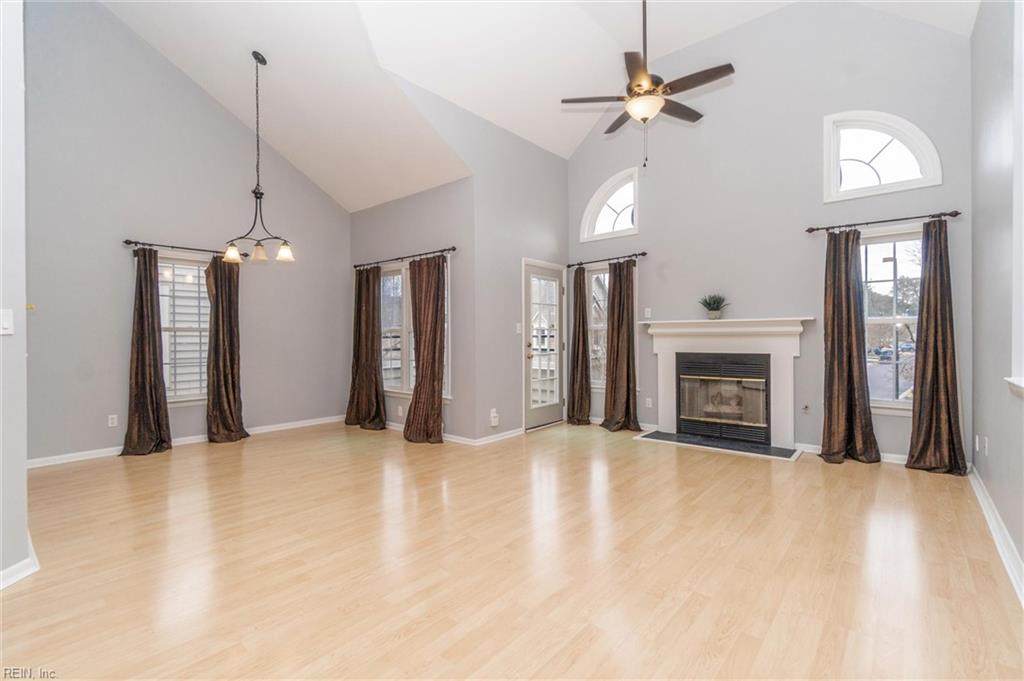 1079 Hanson Way - Photo 1