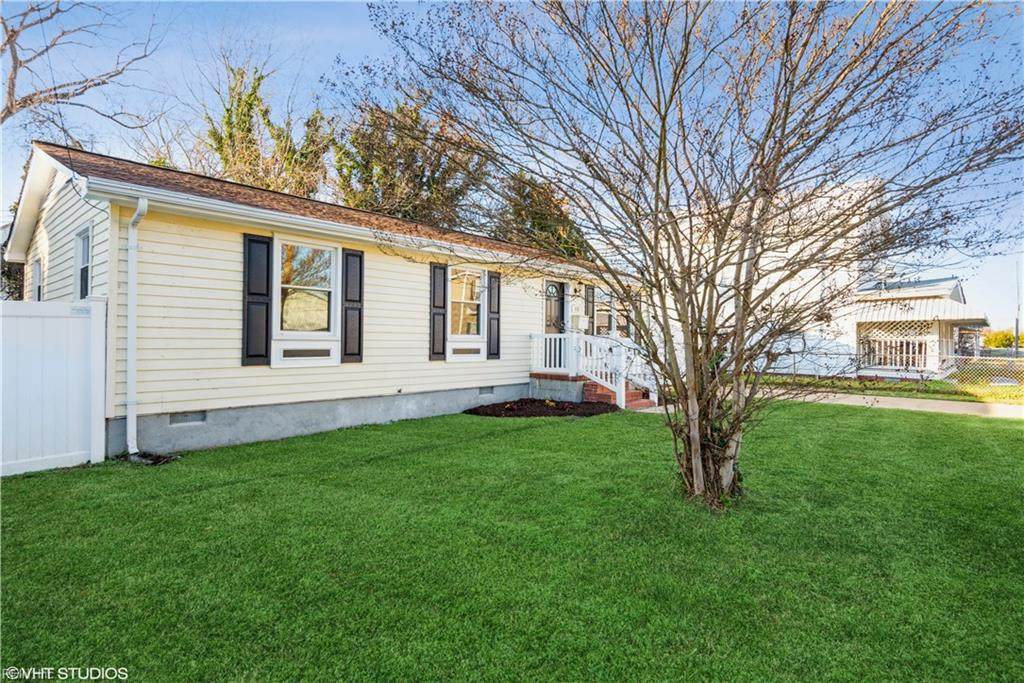 115 Dooley St - Photo 1