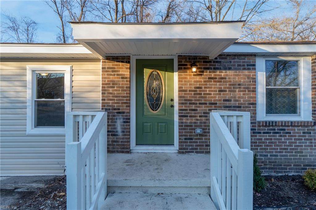 5906 Fawkes St - Photo 1